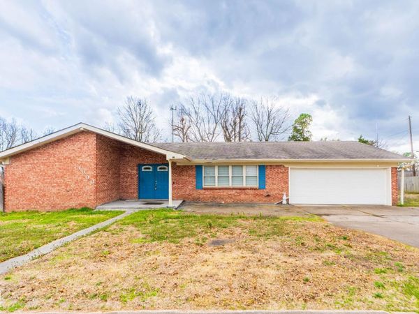 4900 McPhill Drive, Paragould, AR 72450