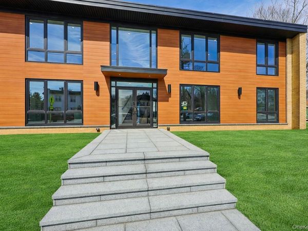 325 Manville Road, Unit 202, Pleasantville, NY 10570