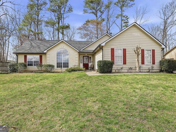 140 Chesterfield Court, Fayetteville, GA 30214