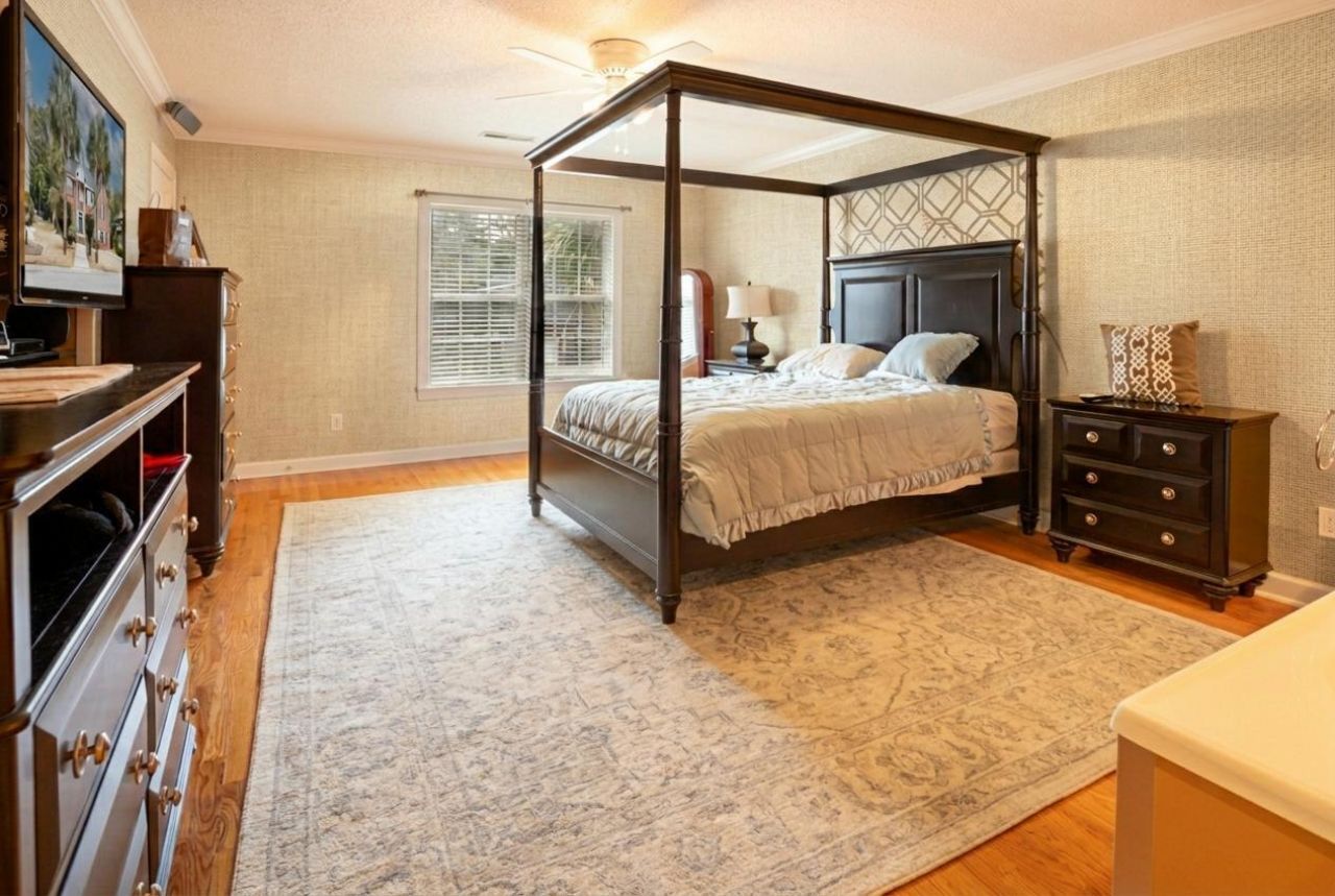 2445 Vaucluse Road Photo 24