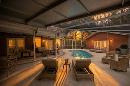 2445 Vaucluse Road photo 4