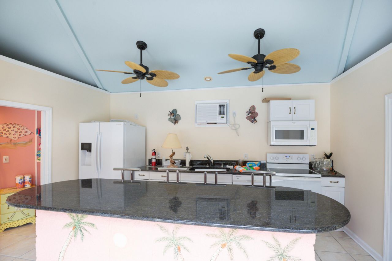 2445 Vaucluse Road Photo 37