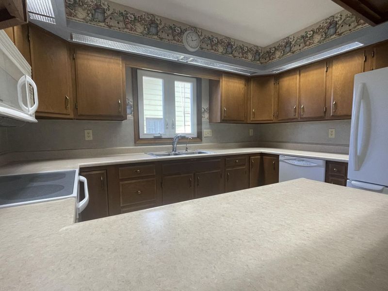 515 E Plum Street, Coldwater, OH 45828 Photo 3