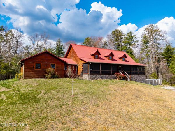 180 Mcjunkin Rd, Tellico Plains, TN 37385