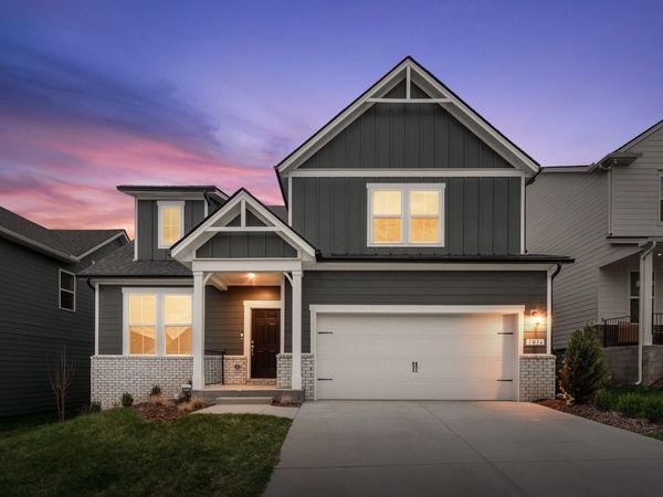 1016 Lionheart Dr, Hermitage, TN 37076