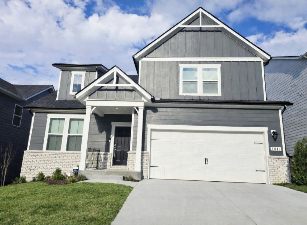 1016 Lionheart Dr , Hermitage, TN 37076 Main Photo