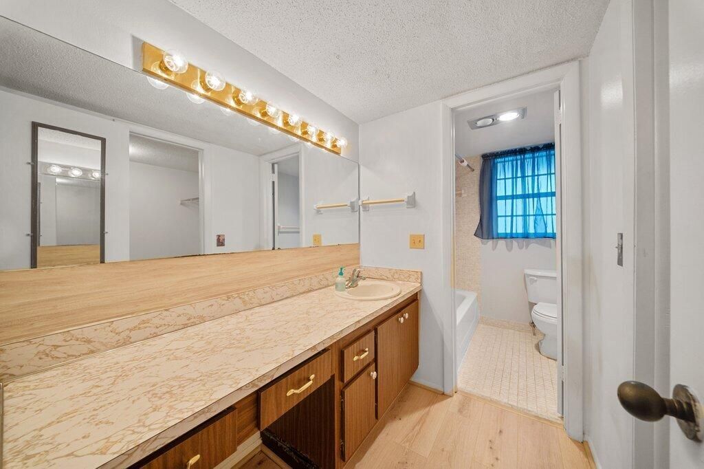 12026 Greenway Circle S, Unit 202, Royal Palm Beach, FL 33411 Photo