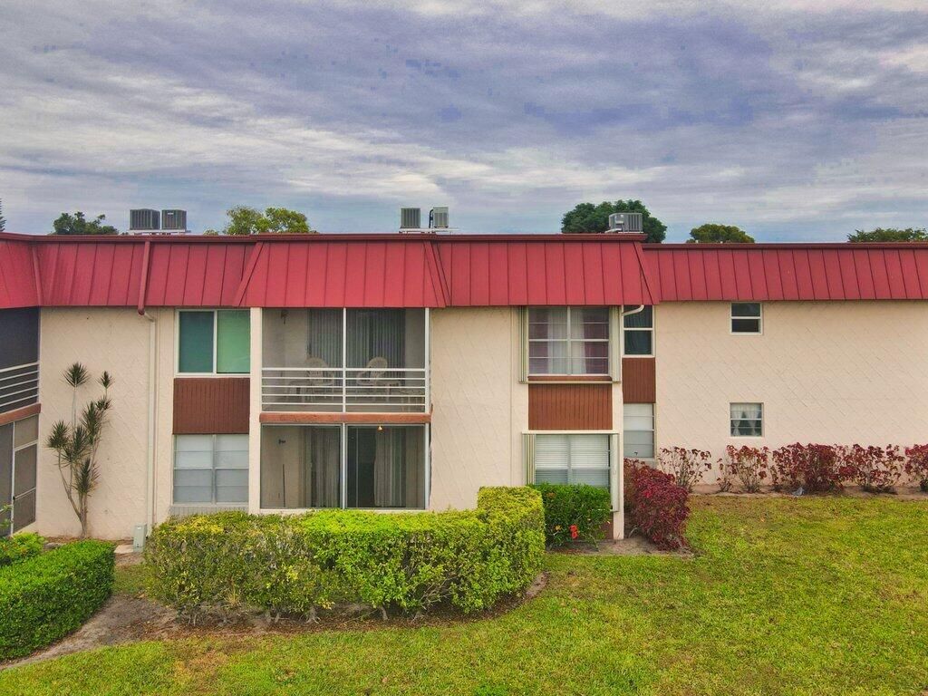 12026 Greenway Circle S, Unit 202, Royal Palm Beach, FL 33411 Photo