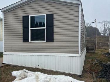 3 PLEASANT HILL AVENUE, AKRON, PA 17501