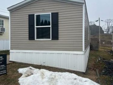 3 PLEASANT HILL AVENUE, AKRON, PA 17501