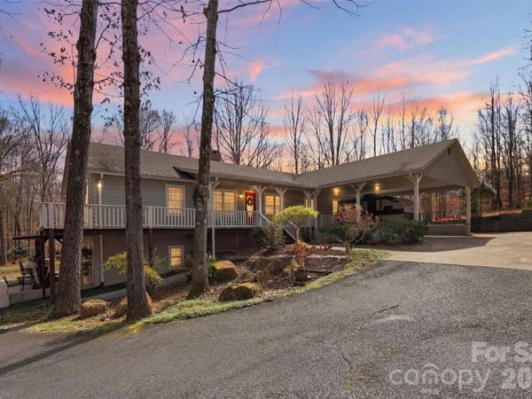 2614 Forest Lawn Drive, Matthews, NC 28104