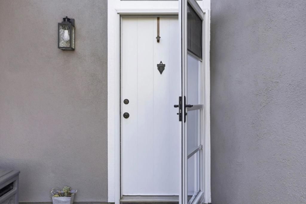 1075 Sherman Drive, Salinas, CA 93907 Main Photo