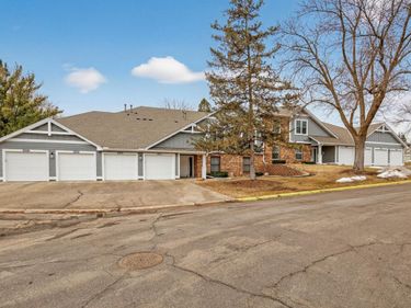6893 Langford Drive, Edina, MN 55436