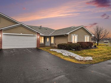 25555 Park Lane, Shorewood, MN 55331