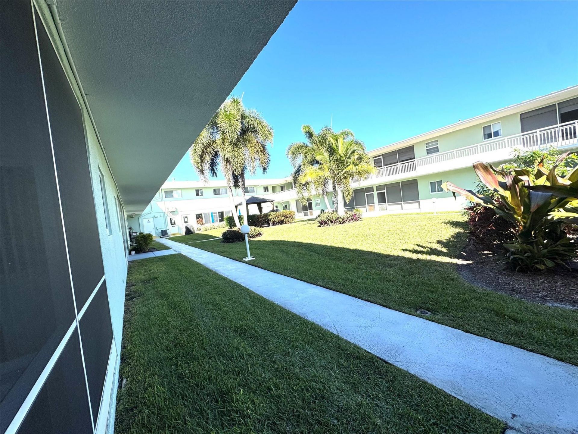 2100 NE 38th Street, Unit 138, Lighthouse Point, FL 33064 Photo