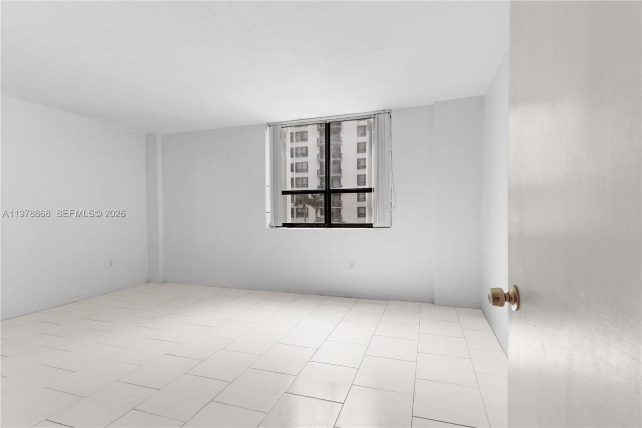 10185 Collins Ave , Unit 410, Bal Harbour, FL 33154 Photo