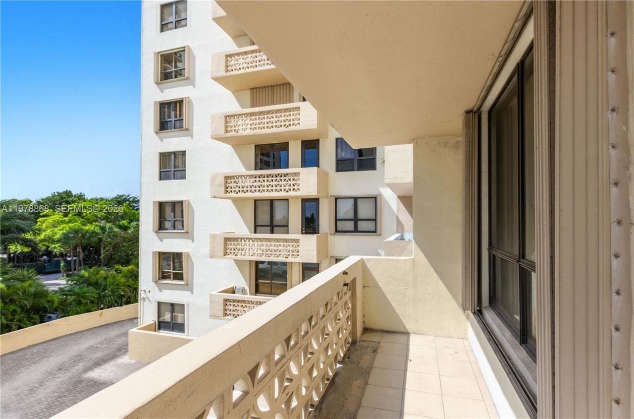 10185 Collins Ave , Unit 410, Bal Harbour, FL 33154 Photo