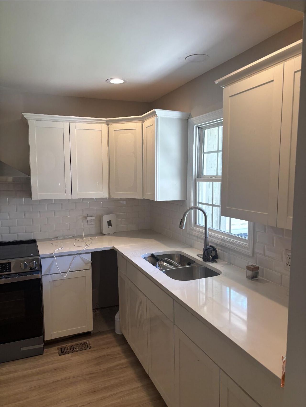 335 Estates Drive Photo 4