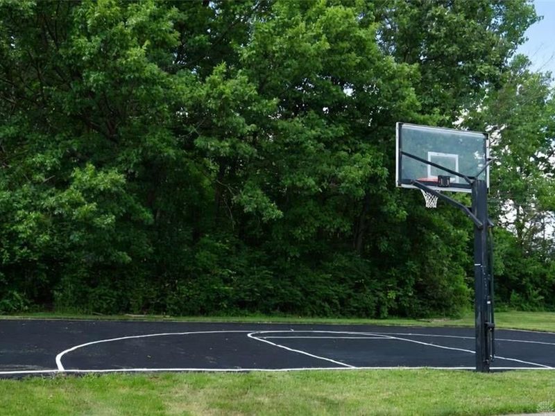 8803 Washington Colony Drive, Dayton, OH 45458 Photo 12