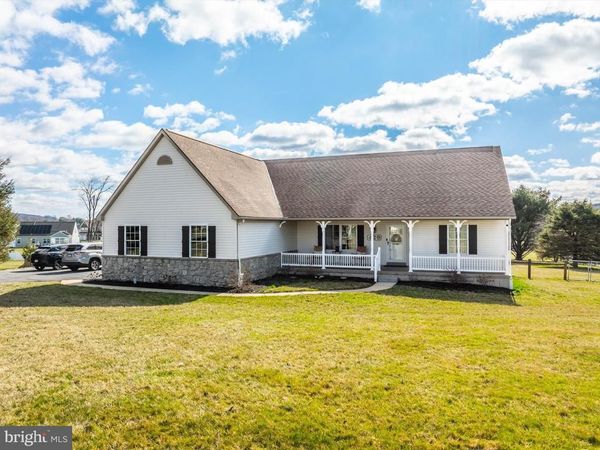 420 FAIRVIEW ROAD, NEW PROVIDENCE, PA 17560