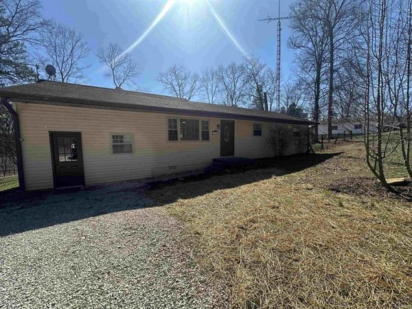 2596 S Leatherwood Road, Bedford, IN 47421