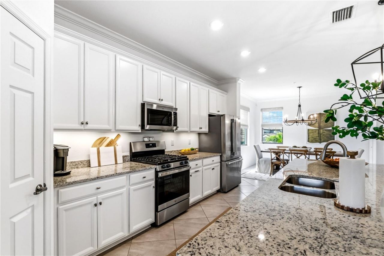 6015 Worsham Lane, Unit 103, Bradenton, FL 34211 Photo