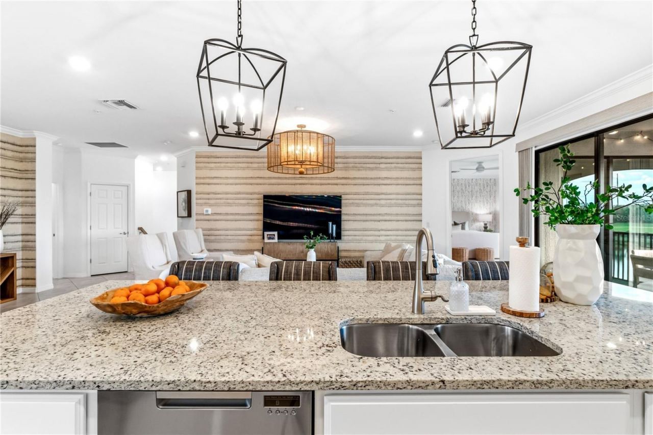 6015 Worsham Lane, Unit 103, Bradenton, FL 34211 Photo