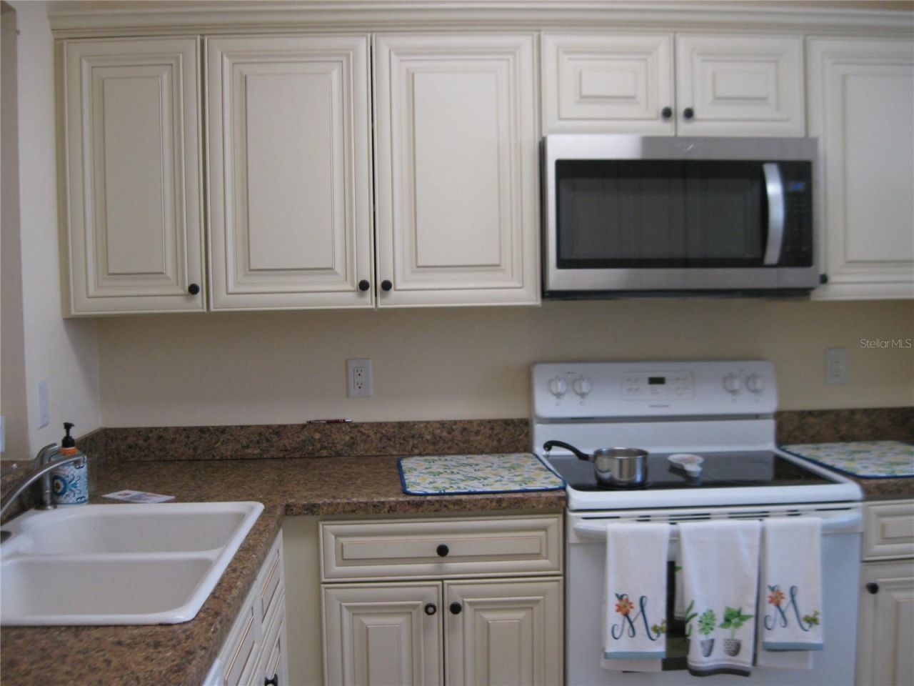 3740 Pinebrook Circle, Unit 603, Bradenton, FL 34209 Photo