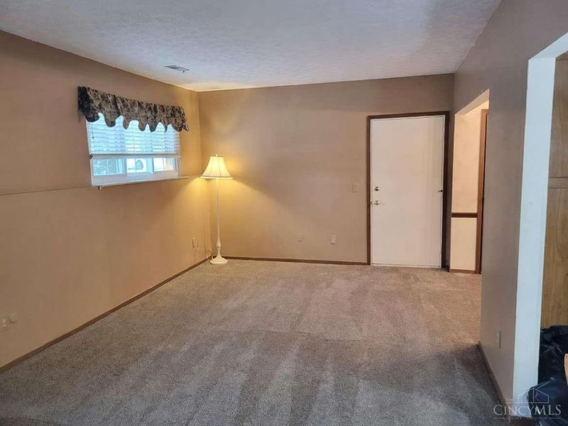 8803 Washington Colony Drive, Dayton, OH 45458 Photo 3