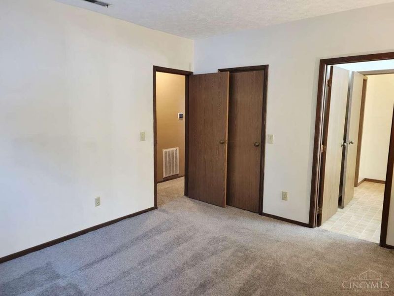 8803 Washington Colony Drive, Dayton, OH 45458 Photo 4