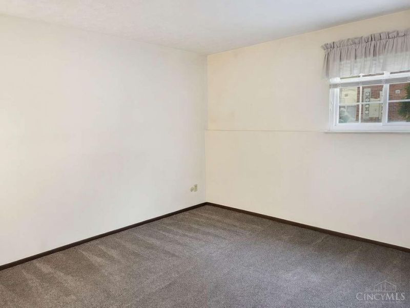 8803 Washington Colony Drive, Dayton, OH 45458 Photo 5