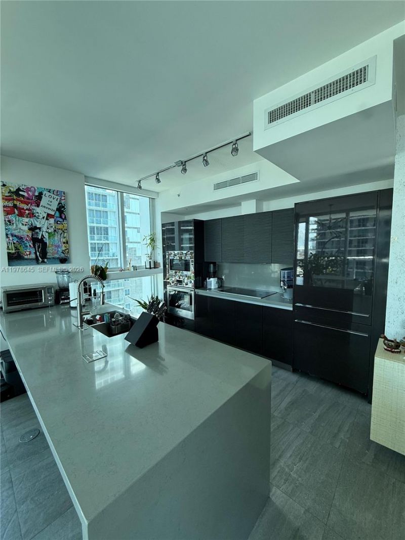 1080 Brickell Ave, Unit 2109, Miami, FL 33131 Photo
