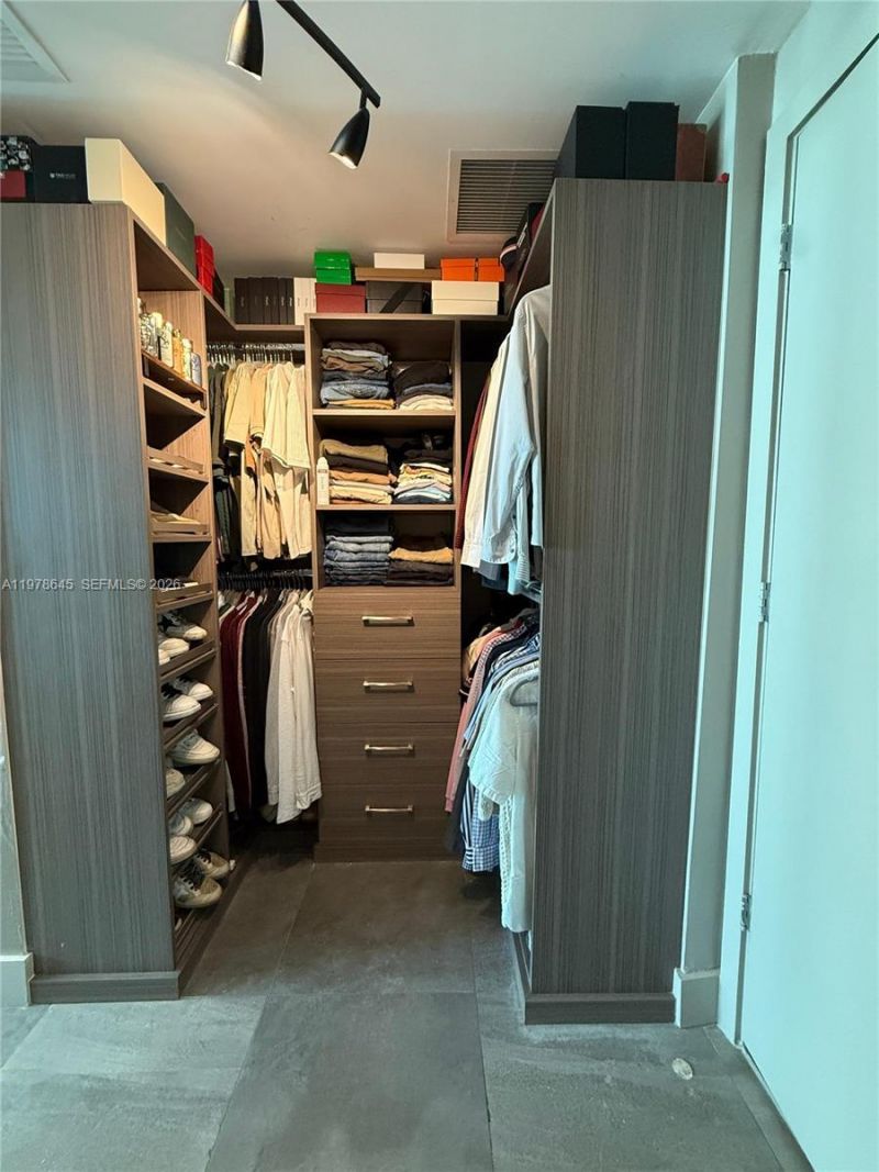 1080 Brickell Ave, Unit 2109, Miami, FL 33131 Photo