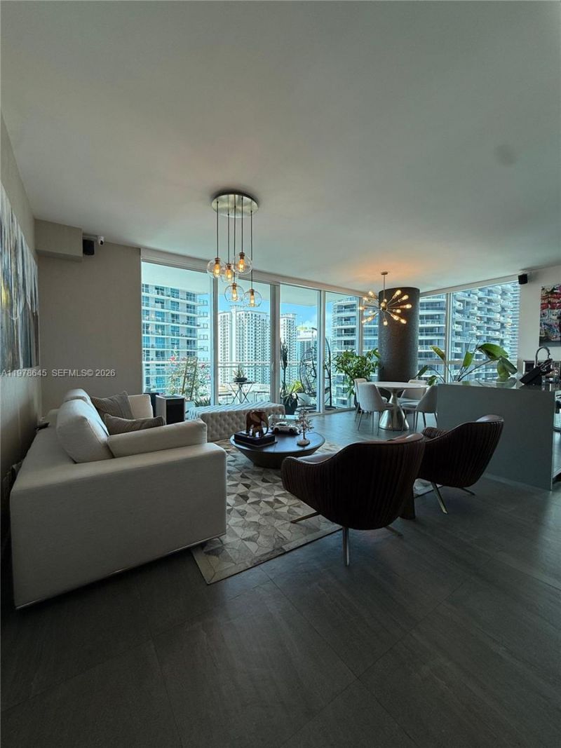 1080 Brickell Ave, Unit 2109, Miami, FL 33131 Photo