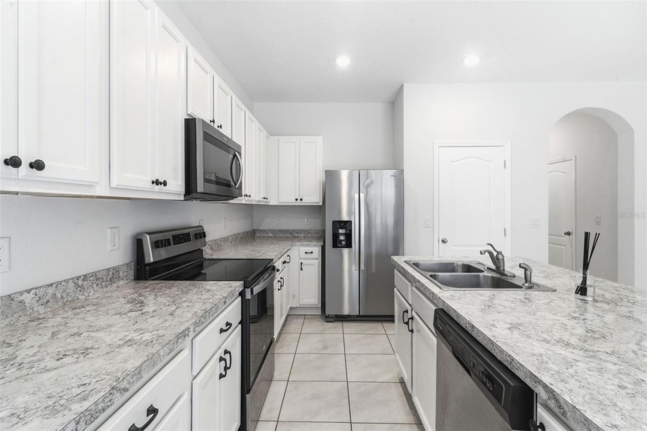 1292 Yellow Finch Drive, Davenport, FL 33837 Photo
