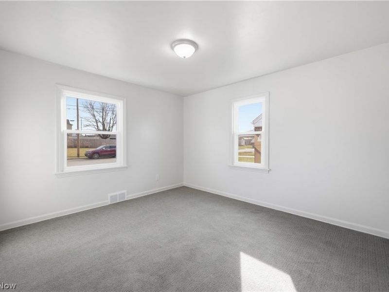 227 E Wilson Street, Struthers, OH 44471 Photo 13