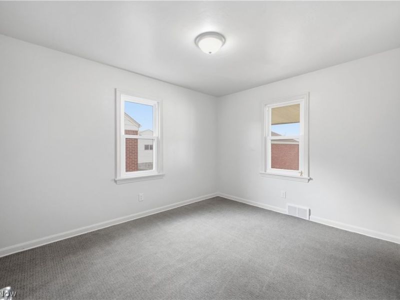 227 E Wilson Street, Struthers, OH 44471 Photo 15