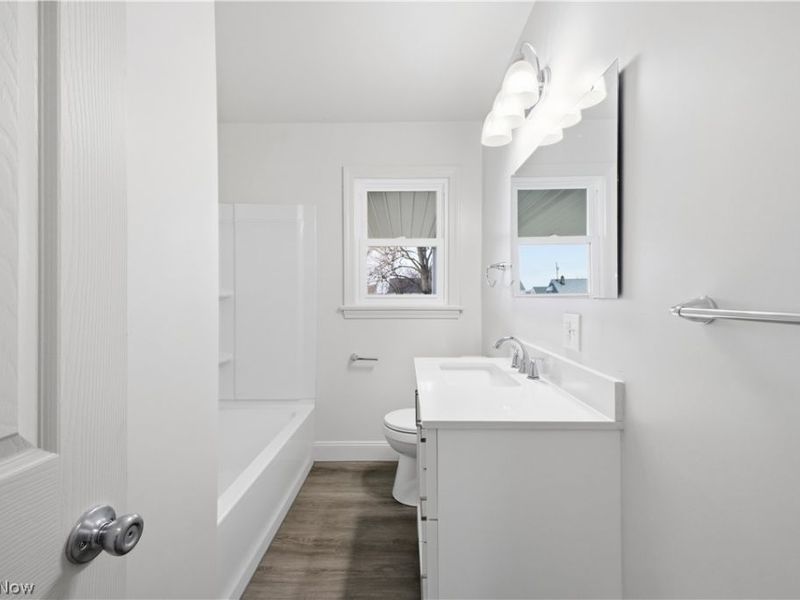 227 E Wilson Street, Struthers, OH 44471 Photo 17