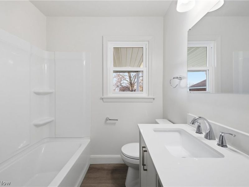 227 E Wilson Street, Struthers, OH 44471 Photo 18