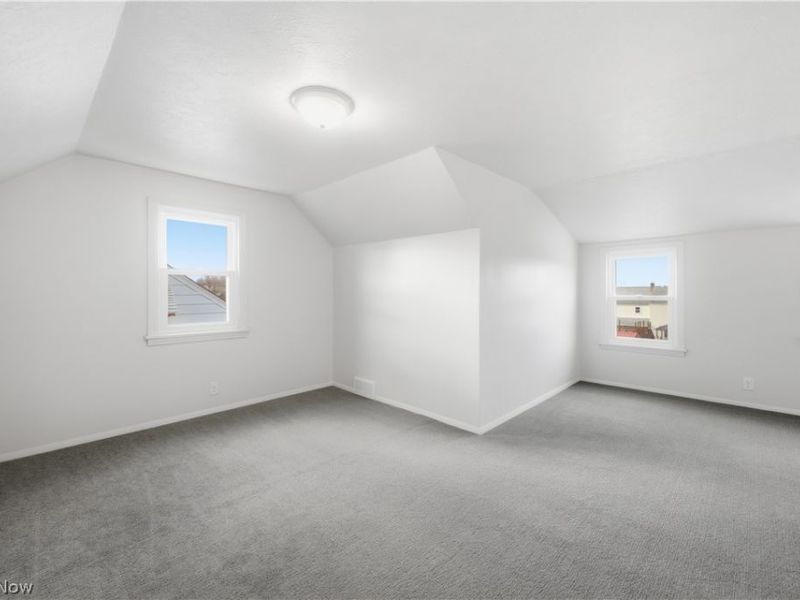 227 E Wilson Street, Struthers, OH 44471 Photo 20