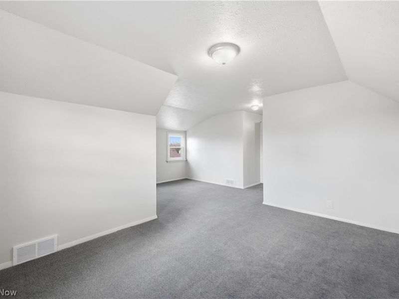 227 E Wilson Street, Struthers, OH 44471 Photo 21