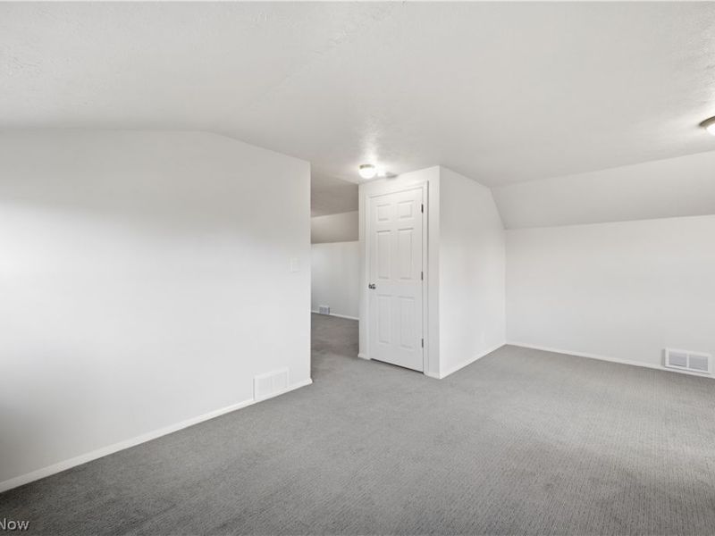 227 E Wilson Street, Struthers, OH 44471 Photo 22