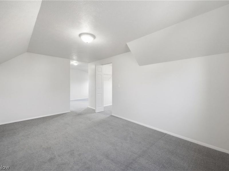 227 E Wilson Street, Struthers, OH 44471 Photo 24