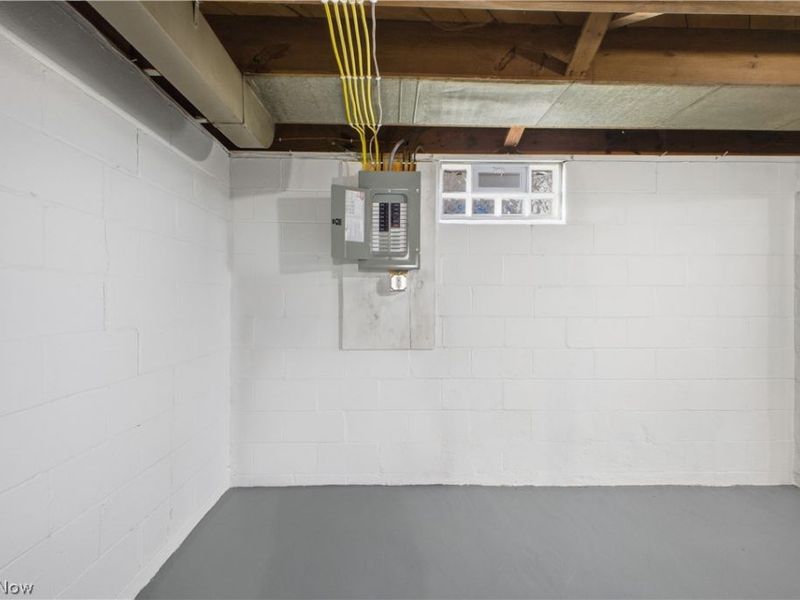 227 E Wilson Street, Struthers, OH 44471 Photo 26