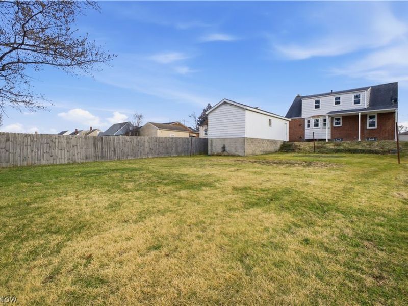 227 E Wilson Street, Struthers, OH 44471 Photo 34