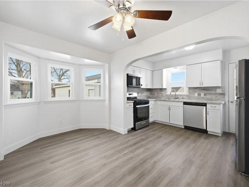 227 E Wilson Street, Struthers, OH 44471 Photo 7