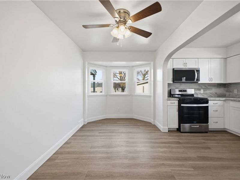 227 E Wilson Street, Struthers, OH 44471 Photo 8