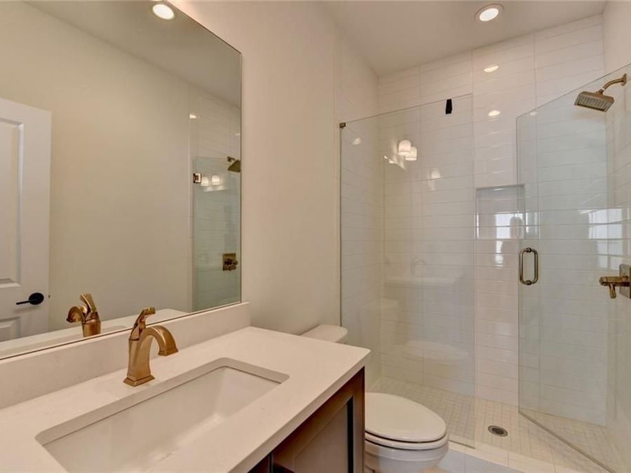 Property Image 80