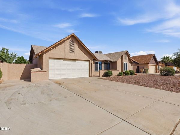 6016 W KINGS Avenue, Glendale, AZ 85306