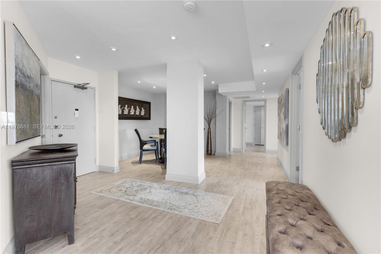 1980 S Ocean Dr, Unit 16Q, Hallandale Beach, FL 33009 Photo